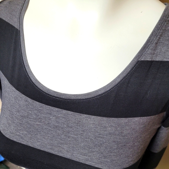 🤗Divided Black and Grey Stripe Sleeved Dress /Cotton Blend/Free Gift - Picture 2 of 7